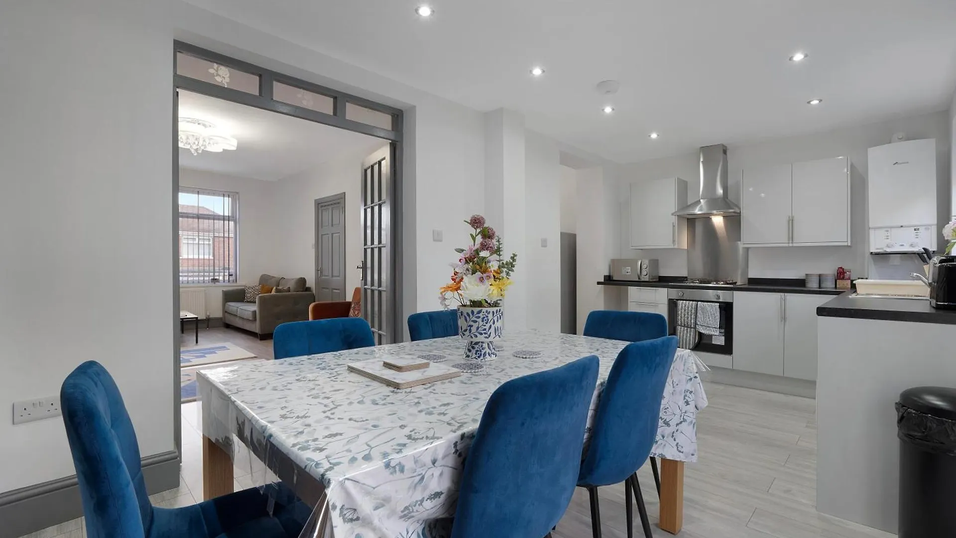 Holiday home New! 2 Bedroom House In Newcastle Upon Tyne